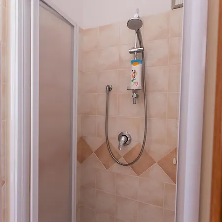 圣安娜住宿加早餐旅馆 3* 阿杰罗拉