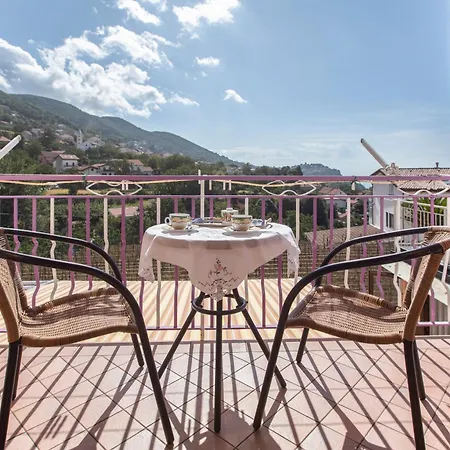 圣安娜住宿加早餐旅馆 住宿加早餐酒店 阿杰罗拉